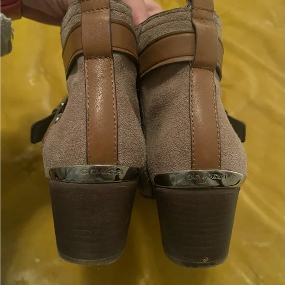 ✨HP✨ COACH Taupe Suede Ankle Boots - Picture 2 of 6
